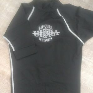 S/S Rip Curl rash guard